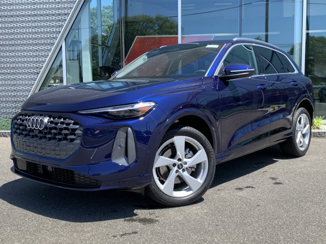 New 2025 Audi Q5 Premium Plus TFSI quattro S tronic