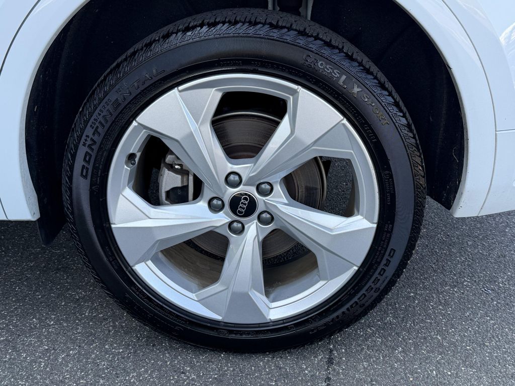 صورة مصغرة 24 لـ 2023 AUDI Q5 45 S LINE PREMIUM PLUS