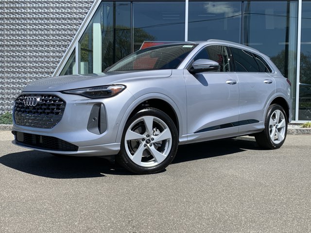 New 2026 Audi Q5 Premium Plus TFSI quattro S tronic