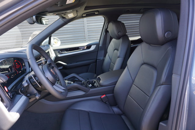PORSCHE CAYENNE - 5