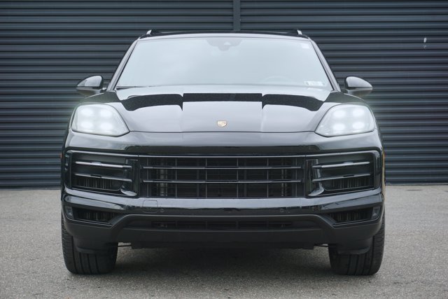 صورة 8 لـ 2024 Porsche CAYENNE