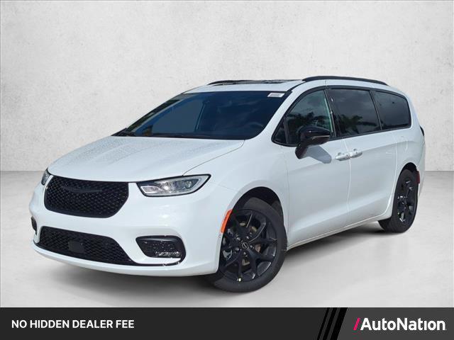 New 2026 Chrysler Pacifica Limited