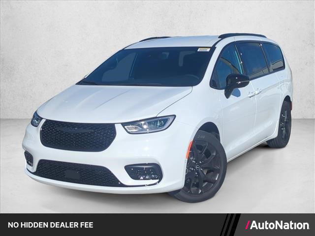 New 2026 Chrysler Pacifica L