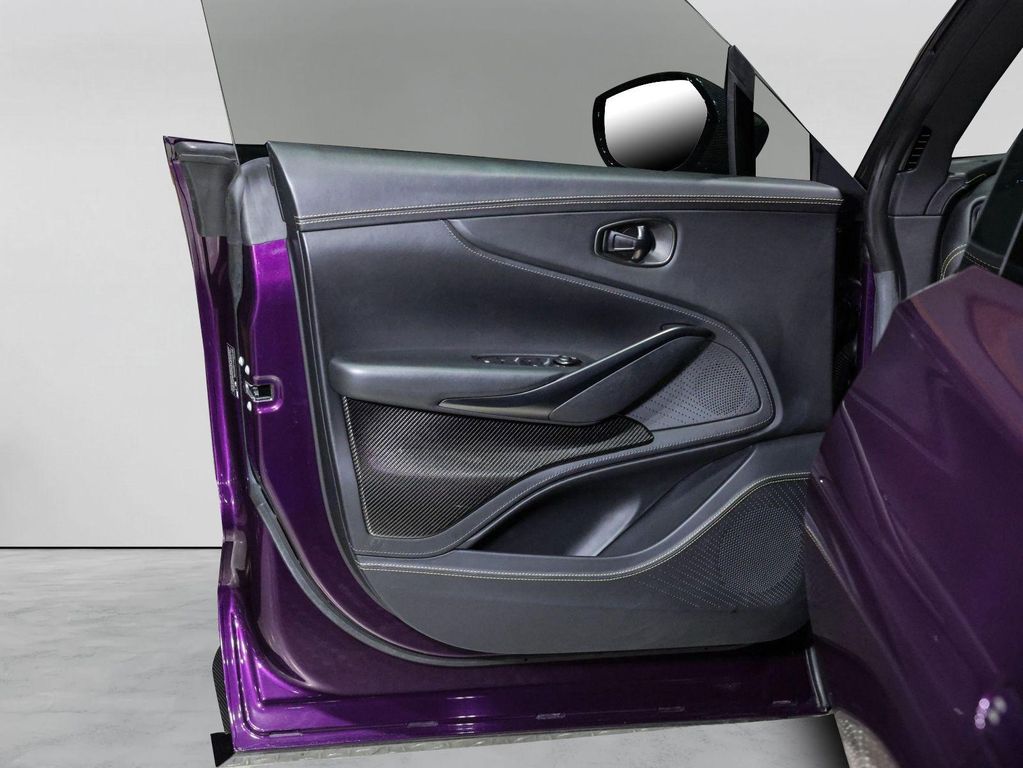 صورة مصغرة 28 لـ 2024 Aston Martin DBX 707