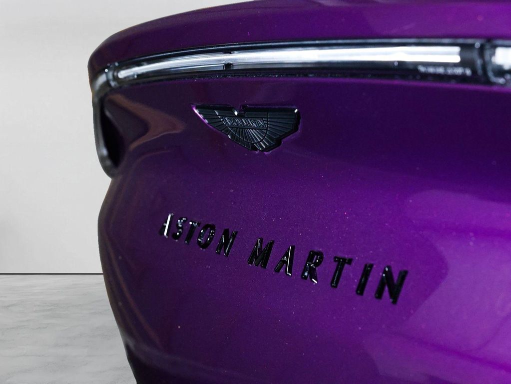 صورة مصغرة 19 لـ 2024 Aston Martin DBX 707