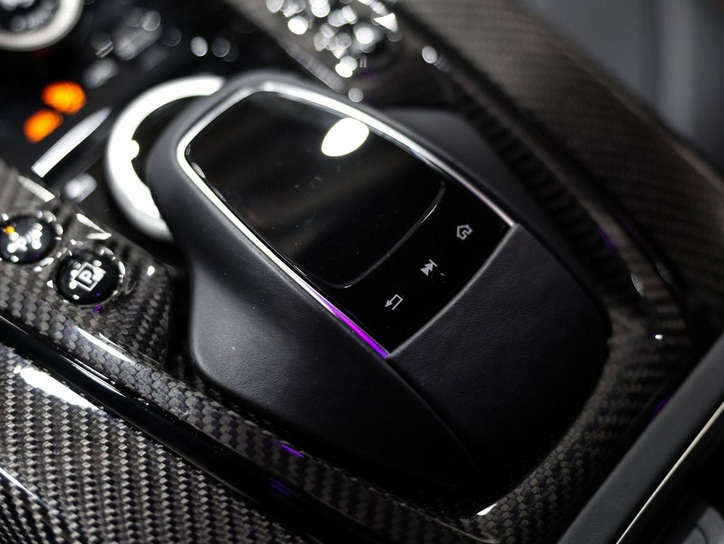 صورة مصغرة 58 لـ 2024 Aston Martin DBX 707