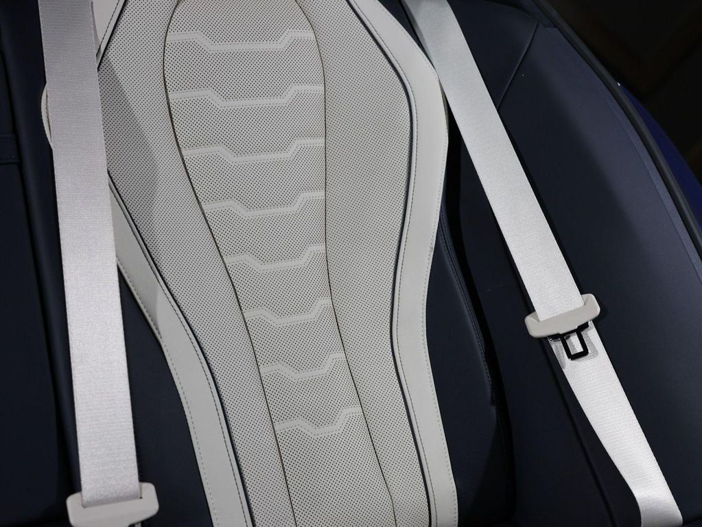 صورة 46 لـ 2023 BMW ALPINA B8 GRAN COUPE XDRIVE
