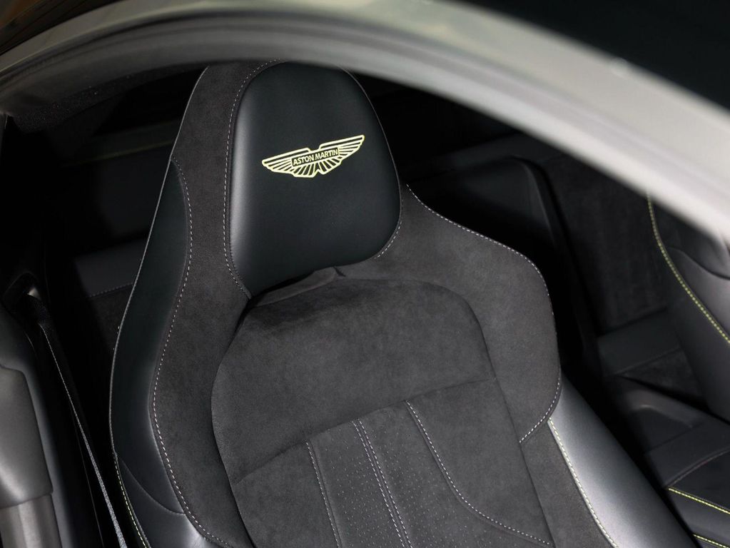2026 Aston Martin VANTAGE BASE 缩略图 41