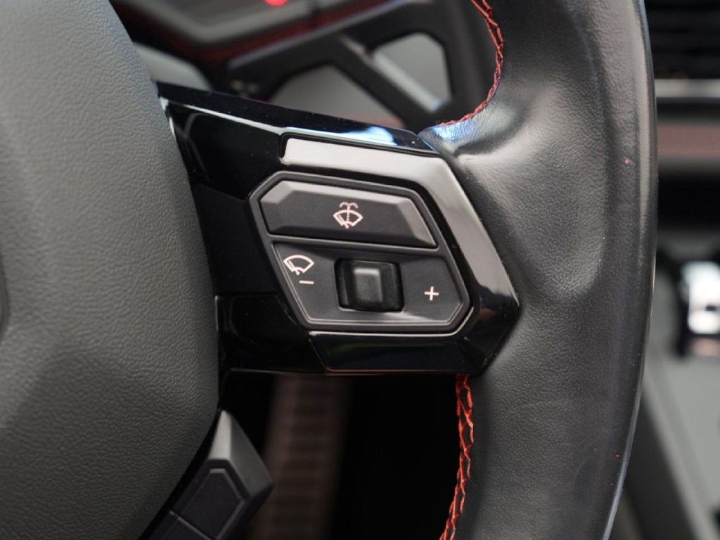 صورة 42 لـ 2021 Lamborghini HURACAN EVO SPYDER