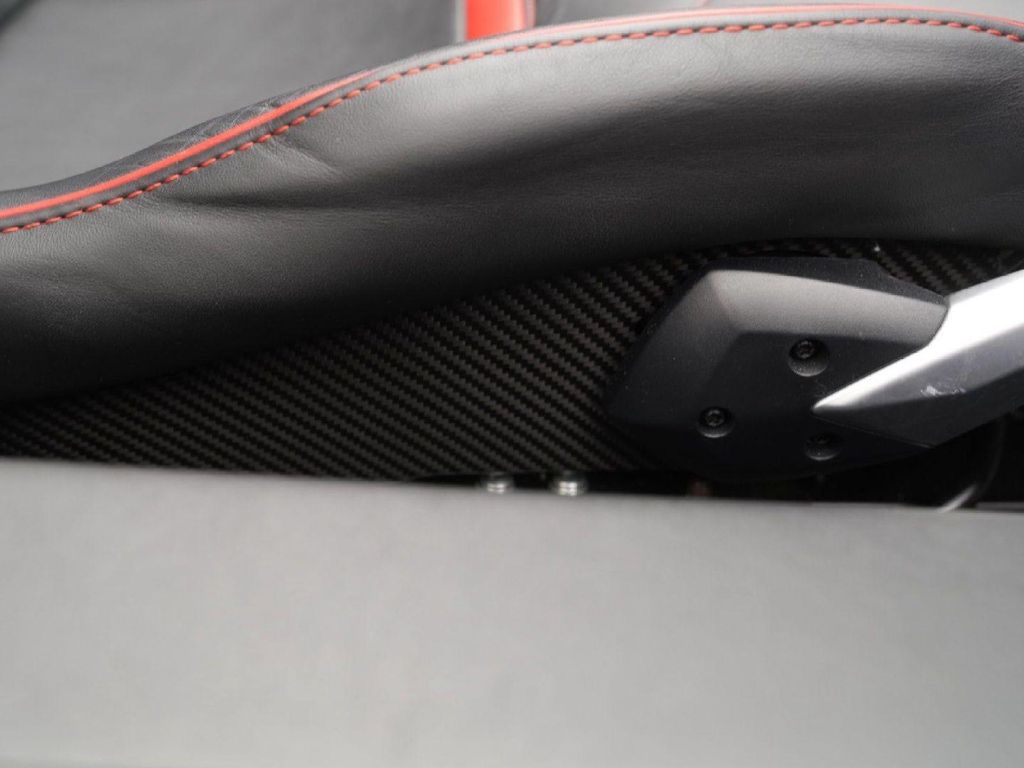 صورة 39 لـ 2021 Lamborghini HURACAN EVO SPYDER