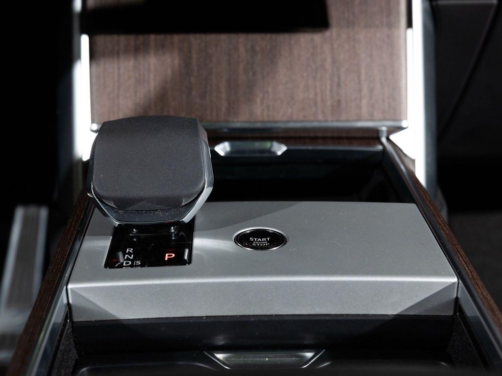2025 LAND Rover RANGE ROVER P530 SE — миниатюра 26