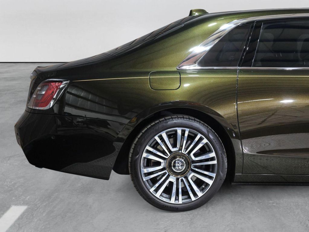 2023 ROLLS-ROYCE GHOST — миниатюра 20