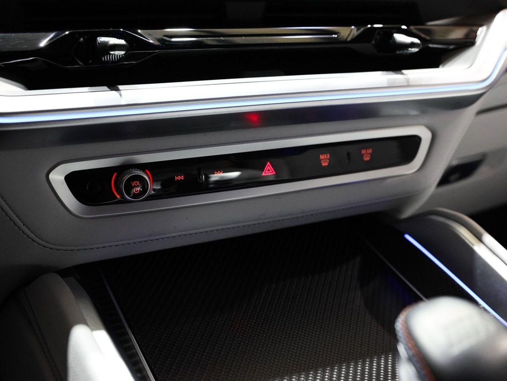 2025 BMW XM BASE 缩略图 58