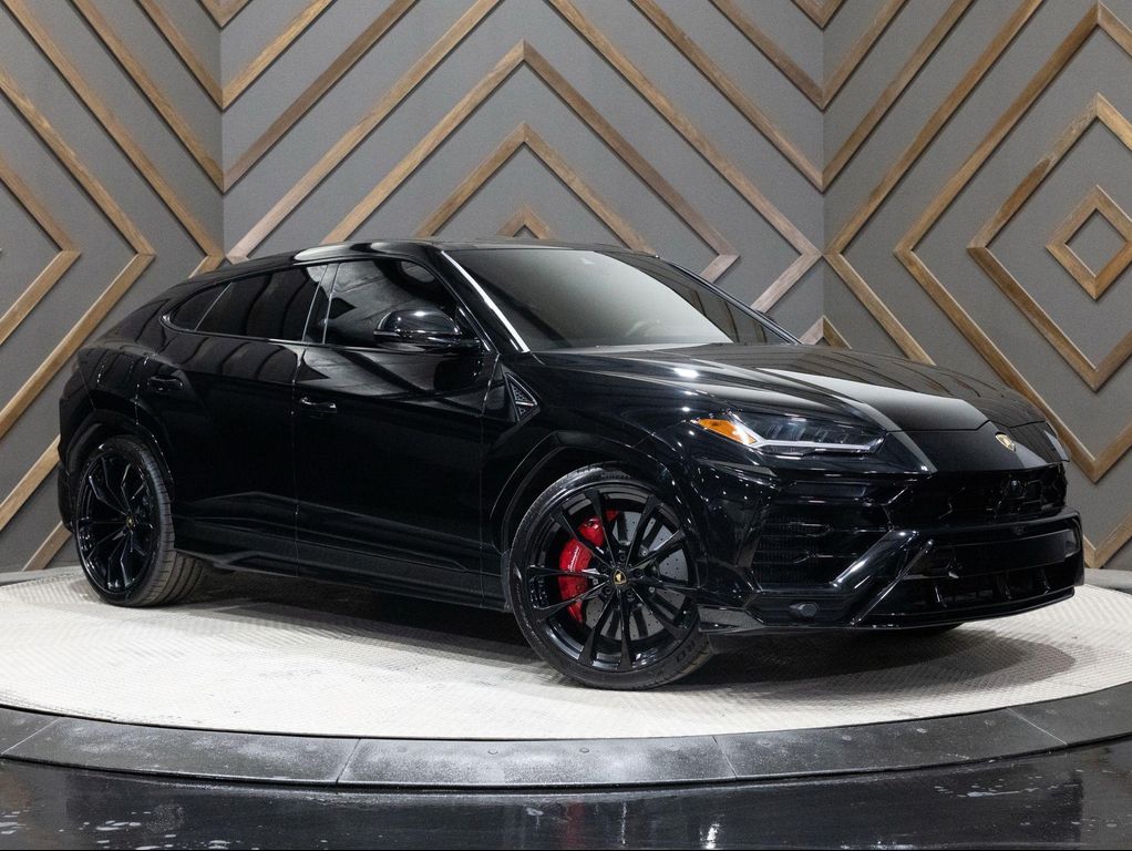 2021 Lamborghini URUS GRAPHITE CAPSULE — фото 1