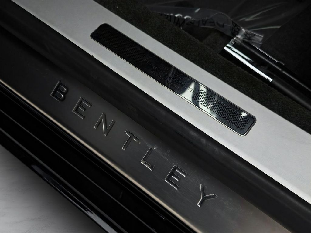 2020 Bentley FLYING SPUR W12 — миниатюра 19