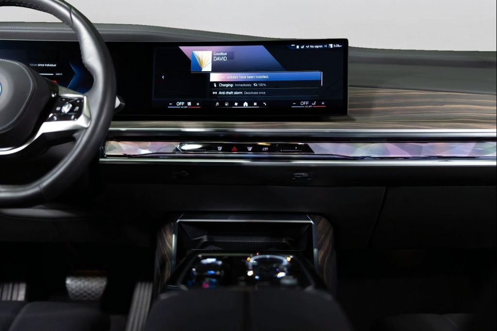 2025 BMW I7 XDRIVE60 thumbnail 50