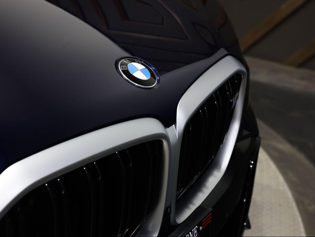 2026 BMW X5 M60I — миниатюра 21