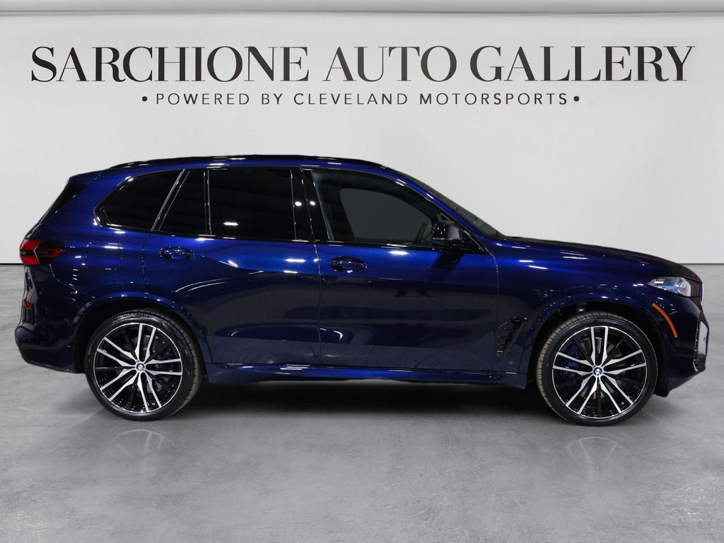 2026 BMW X5 M60I — фото 3