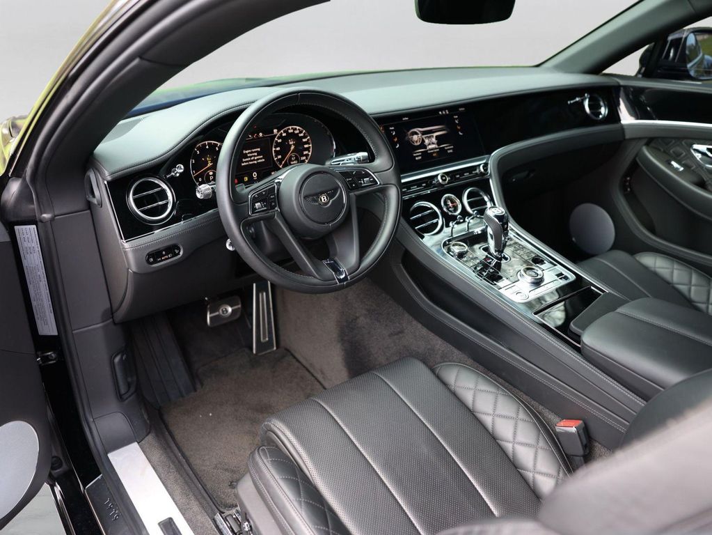 2020 Bentley CONTINENTAL GT V8 — миниатюра 18