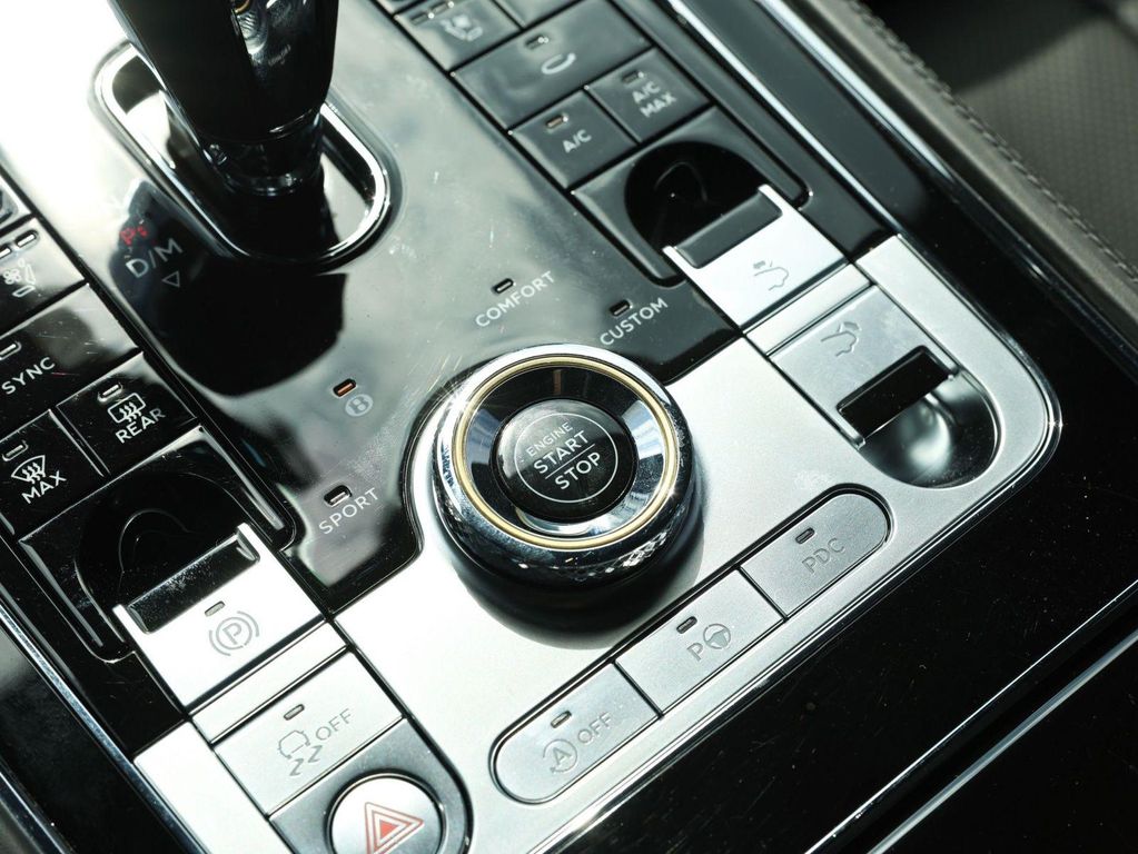 2020 Bentley CONTINENTAL GT V8 — миниатюра 16