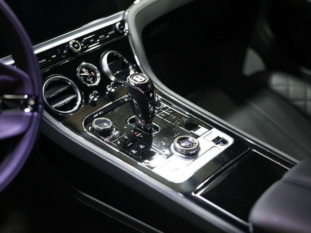 2020 Bentley CONTINENTAL GT V8 — миниатюра 39