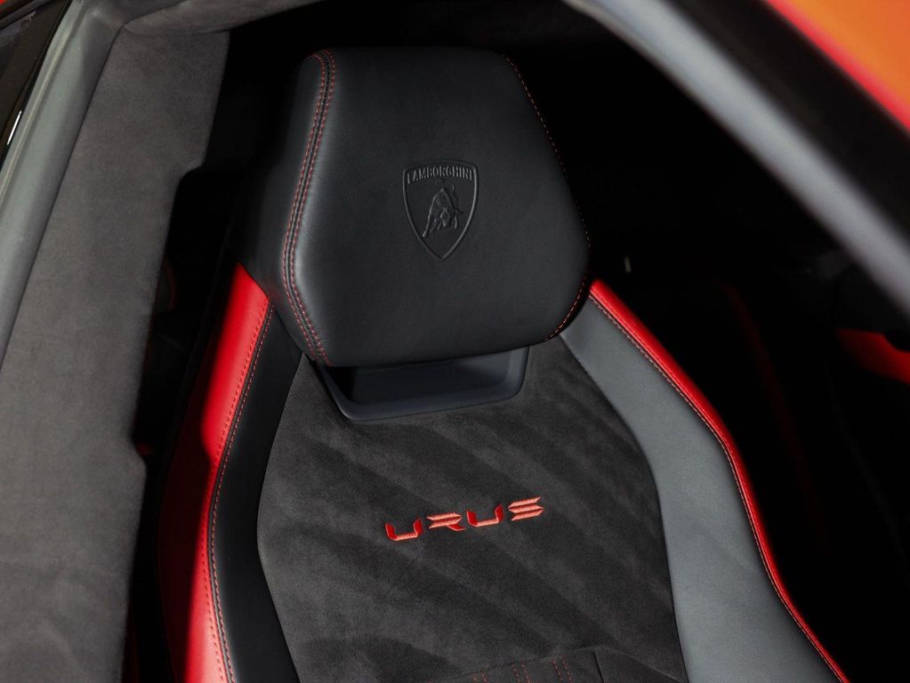 صورة مصغرة 45 لـ 2023 Lamborghini URUS S