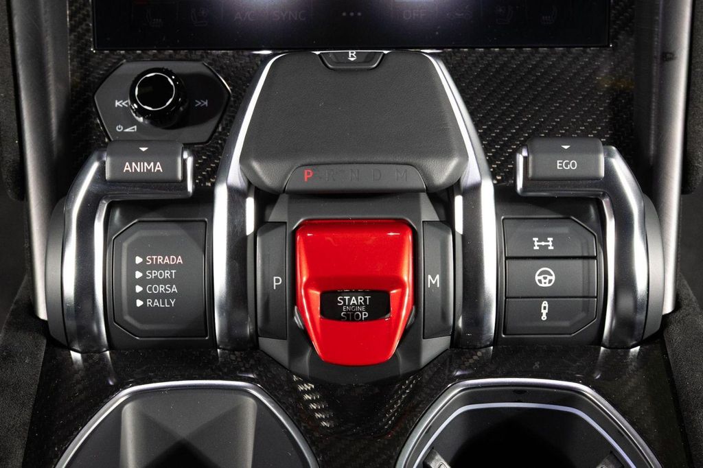 2024 Lamborghini URUS PERFORMANTE 缩略图 40