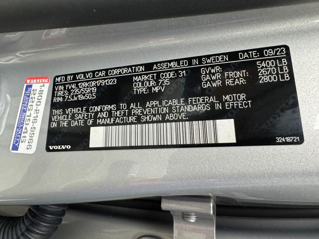 صورة مصغرة 29 لـ 2024 Volvo XC60 B5 CORE DARK THEME