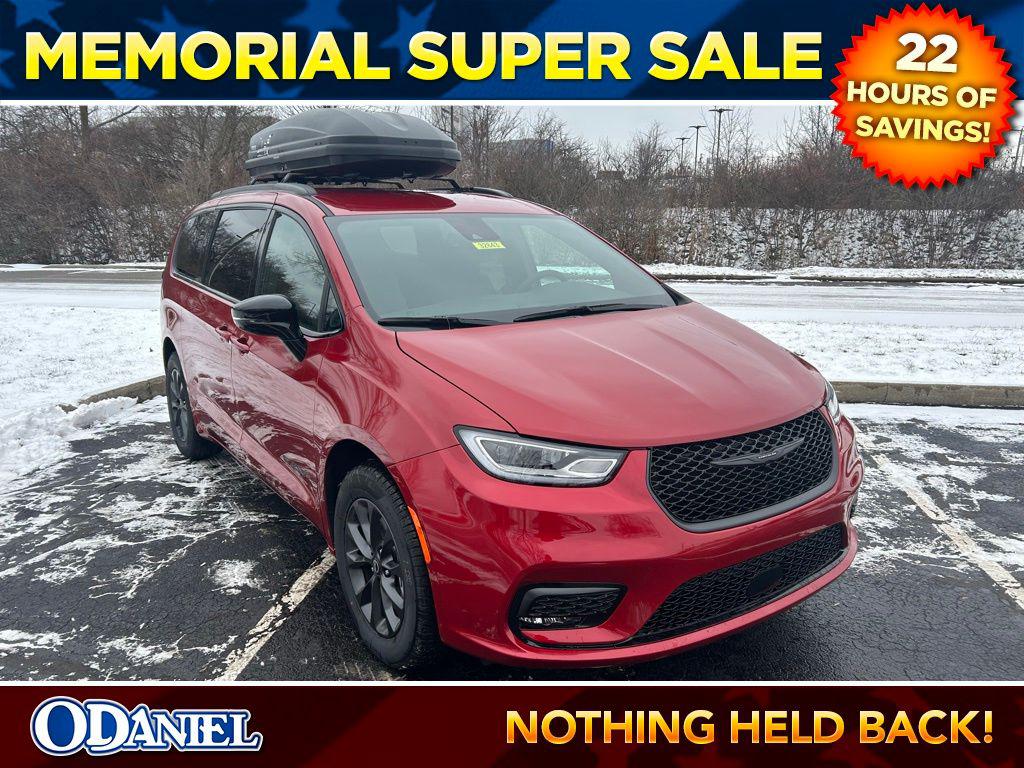 New 2026 Chrysler Pacifica L