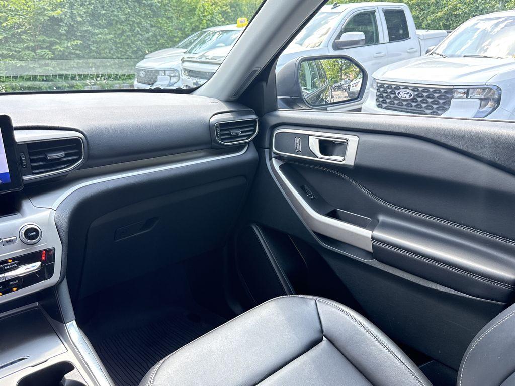2023 FORD EXPLORER XLT 缩略图 17