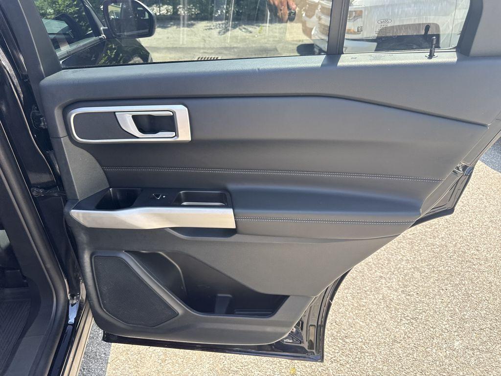 2023 FORD EXPLORER XLT 缩略图 32