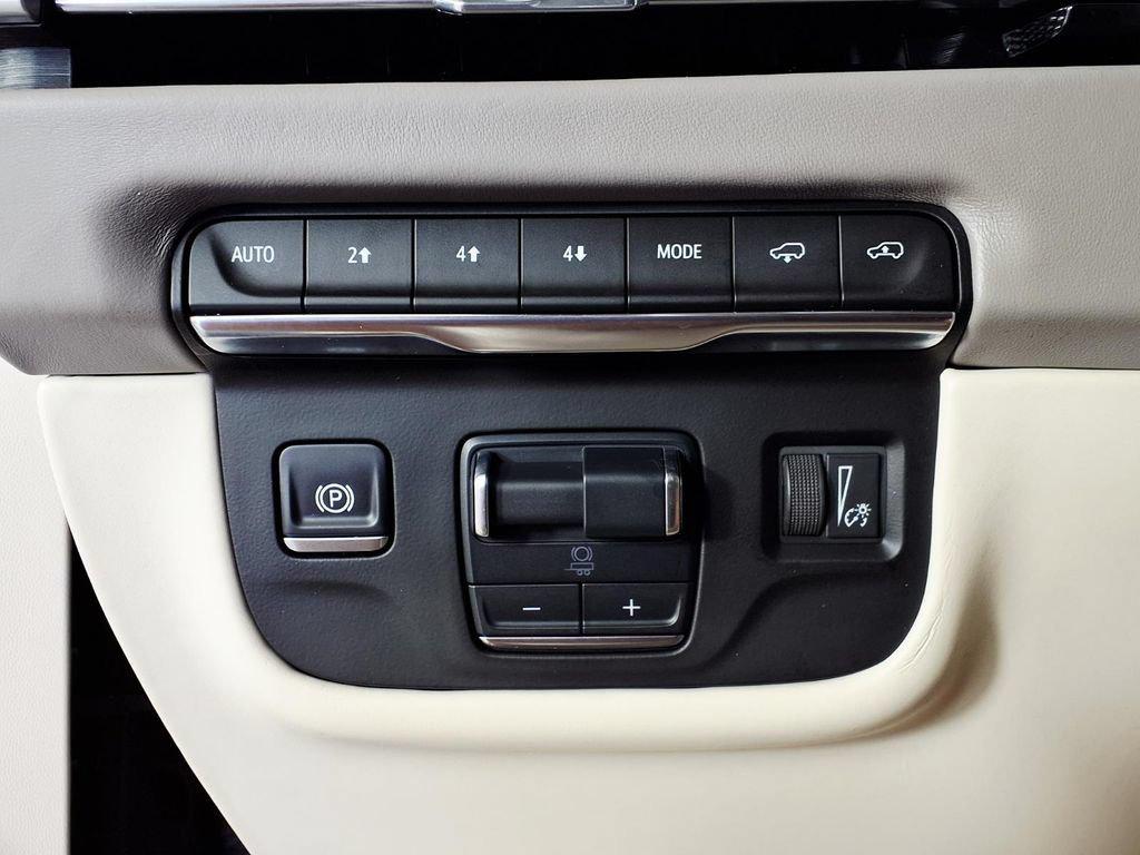2025 Cadillac ESCALADE SPORT PLATINUM thumbnail 16