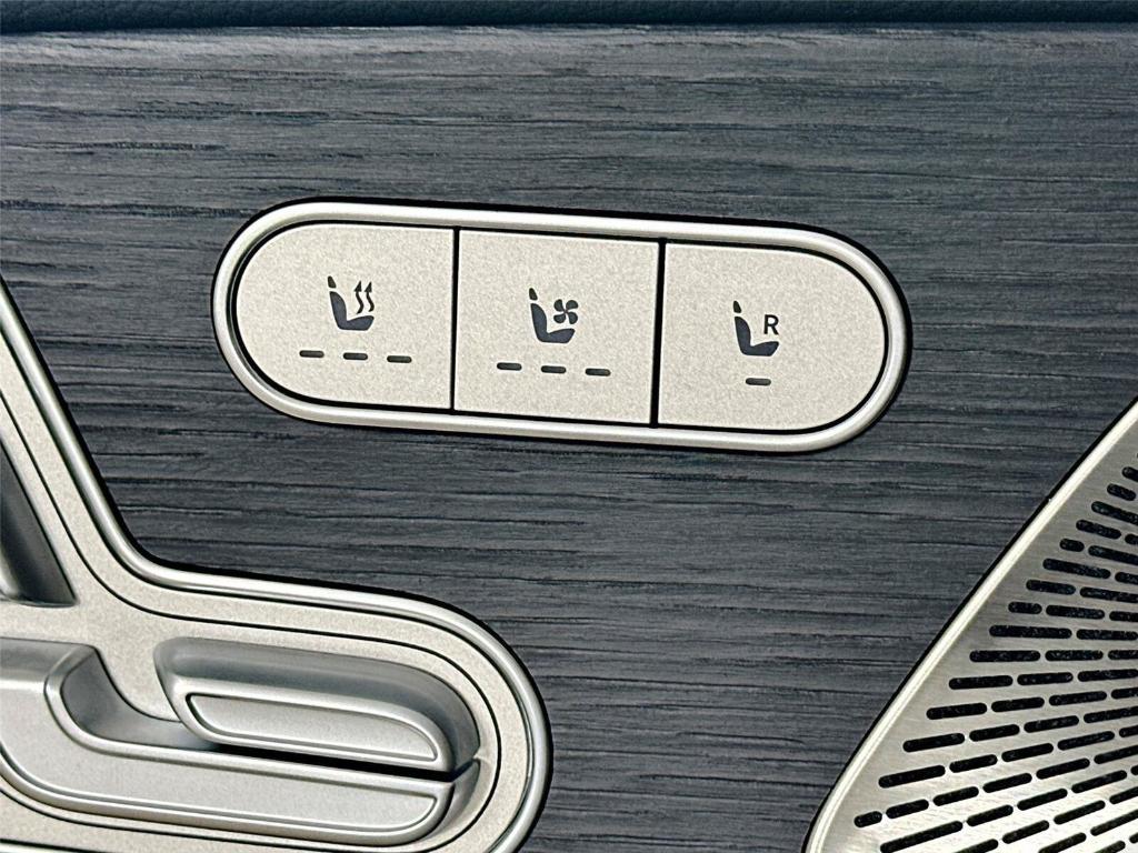 2026 Mercedes-BENZ GLS 缩略图 25
