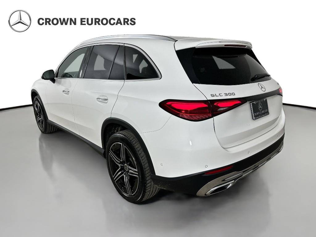 2026 Mercedes-BENZ GLC — фото 7