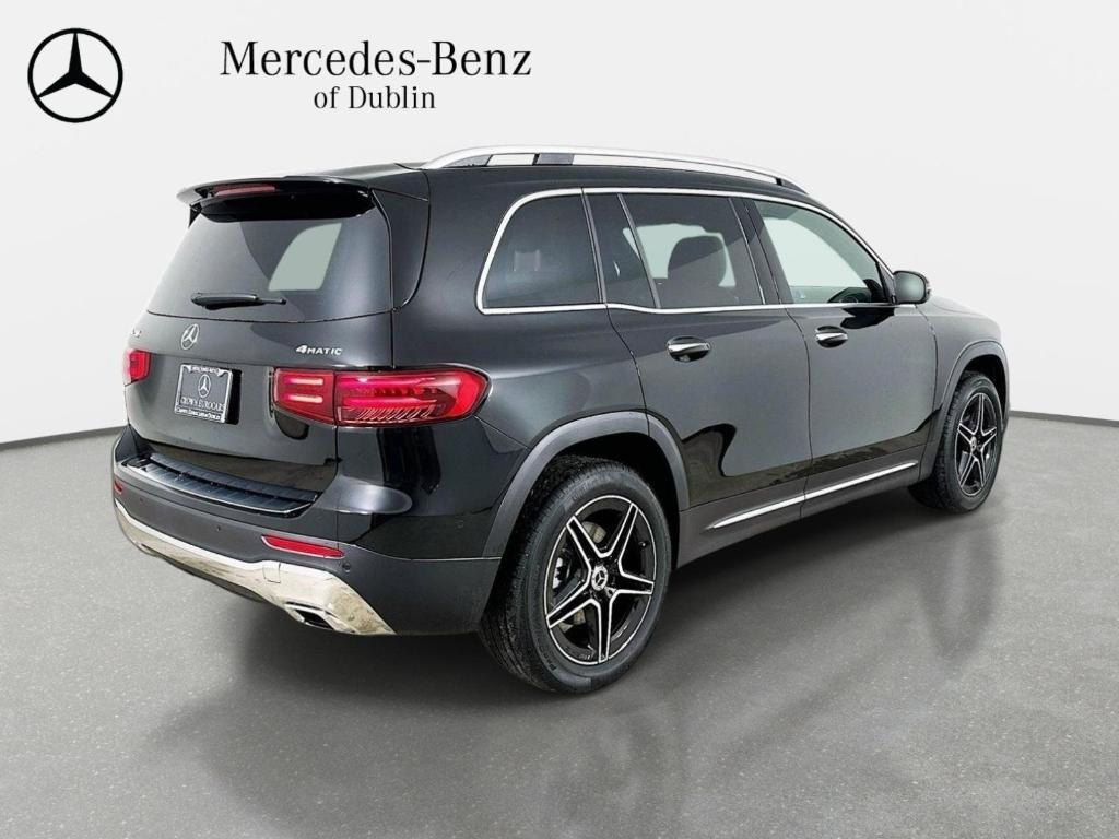 2026 Mercedes-BENZ GLB — миниатюра 5