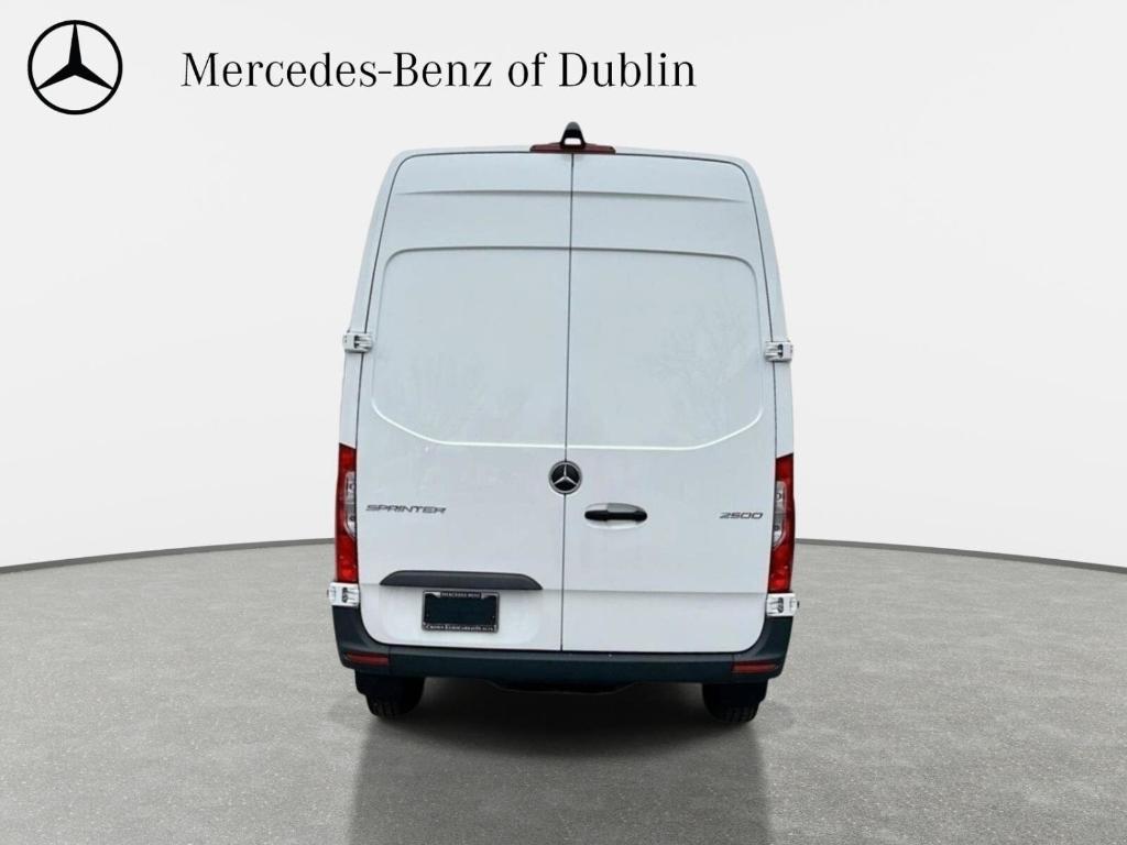 صورة 6 لـ 2025 Mercedes-BENZ OTHERS