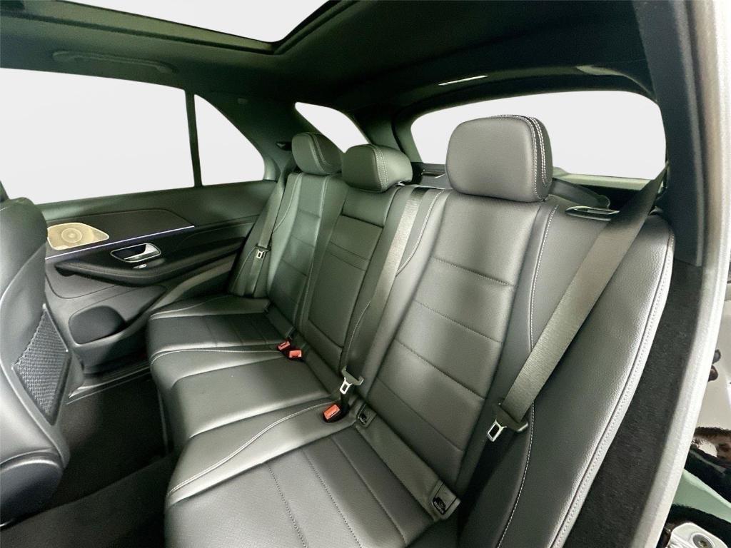 2026 Mercedes-BENZ GLE — миниатюра 31
