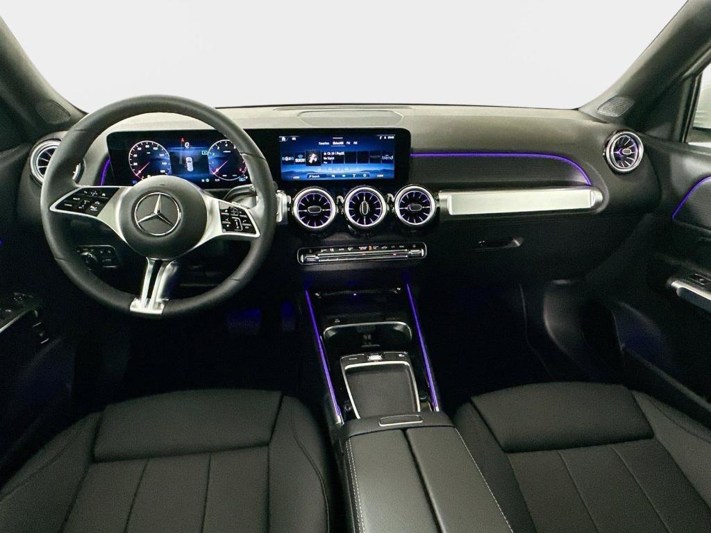 2026 Mercedes-BENZ GLB — миниатюра 27