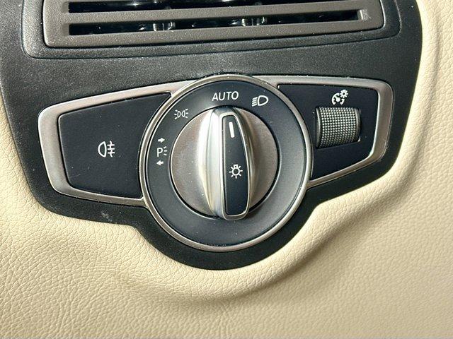 MERCEDES-BENZ GLC - 10