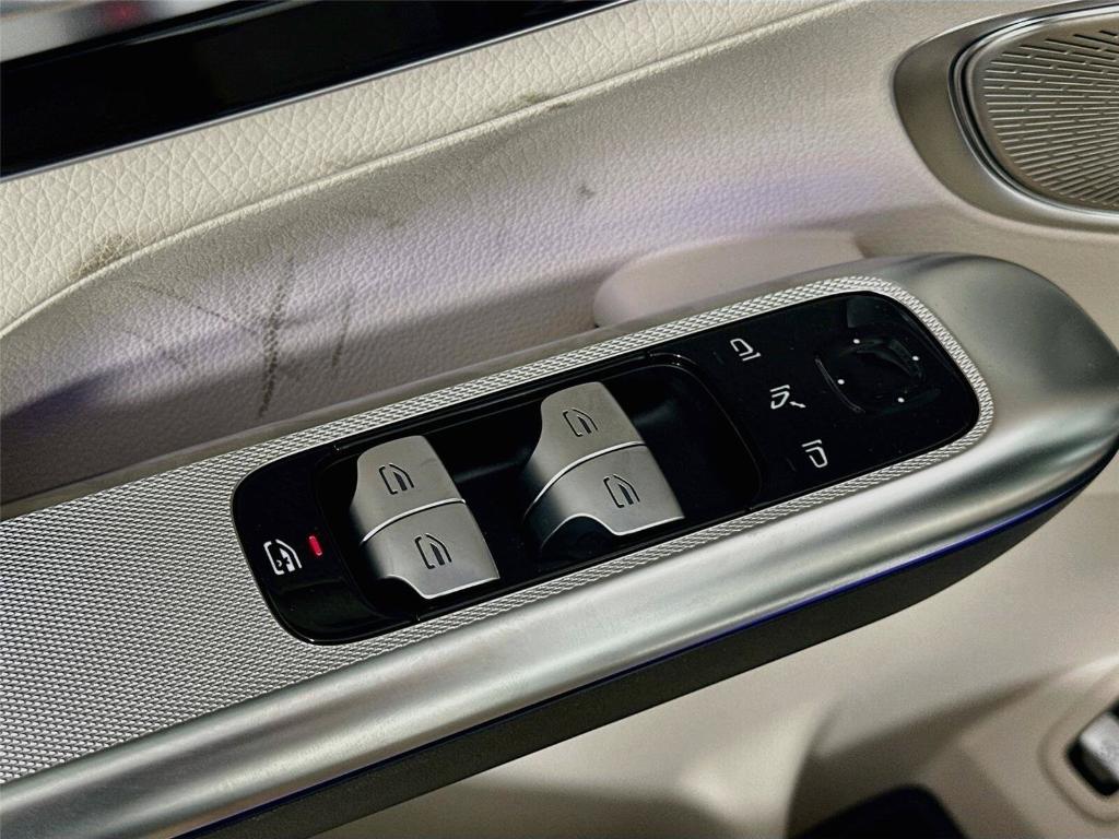 2026 Mercedes-BENZ GLC — миниатюра 22