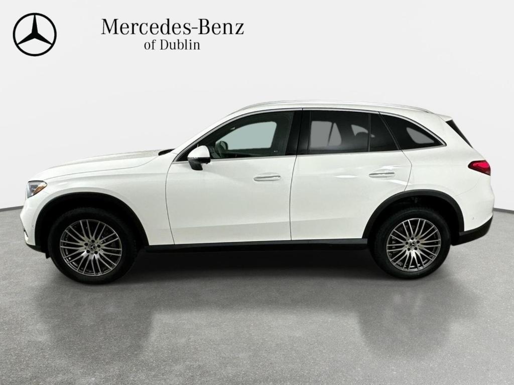 2026 Mercedes-BENZ GLC — миниатюра 8