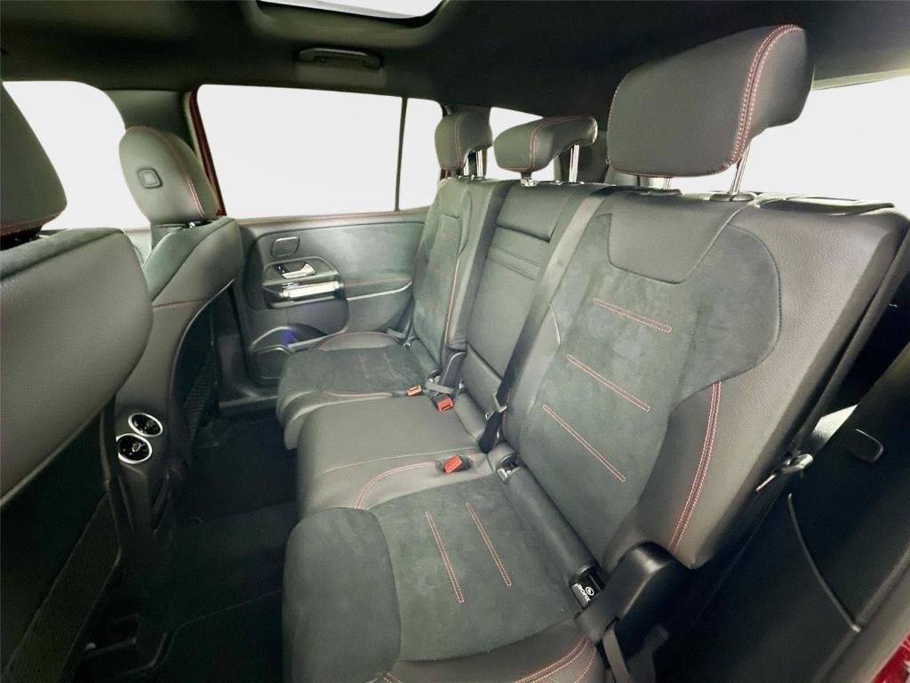 2026 Mercedes-BENZ GLB 缩略图 31