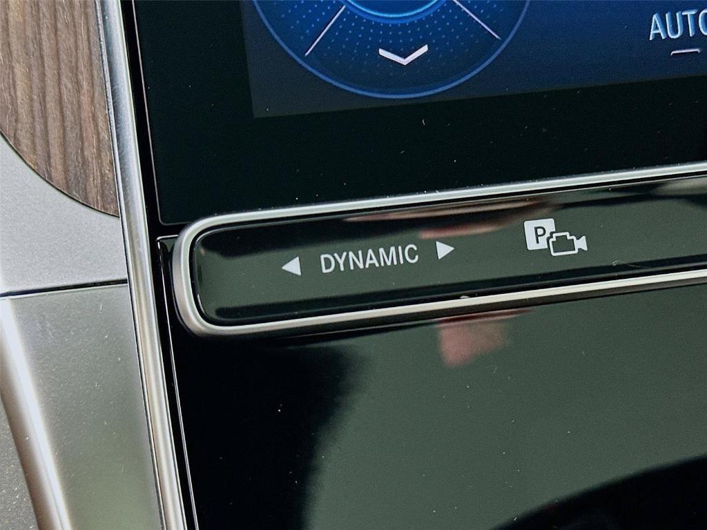 2026 Mercedes-BENZ GLC — миниатюра 14