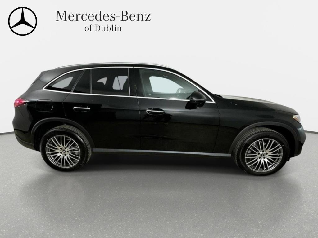 2026 Mercedes-BENZ GLC — фото 4