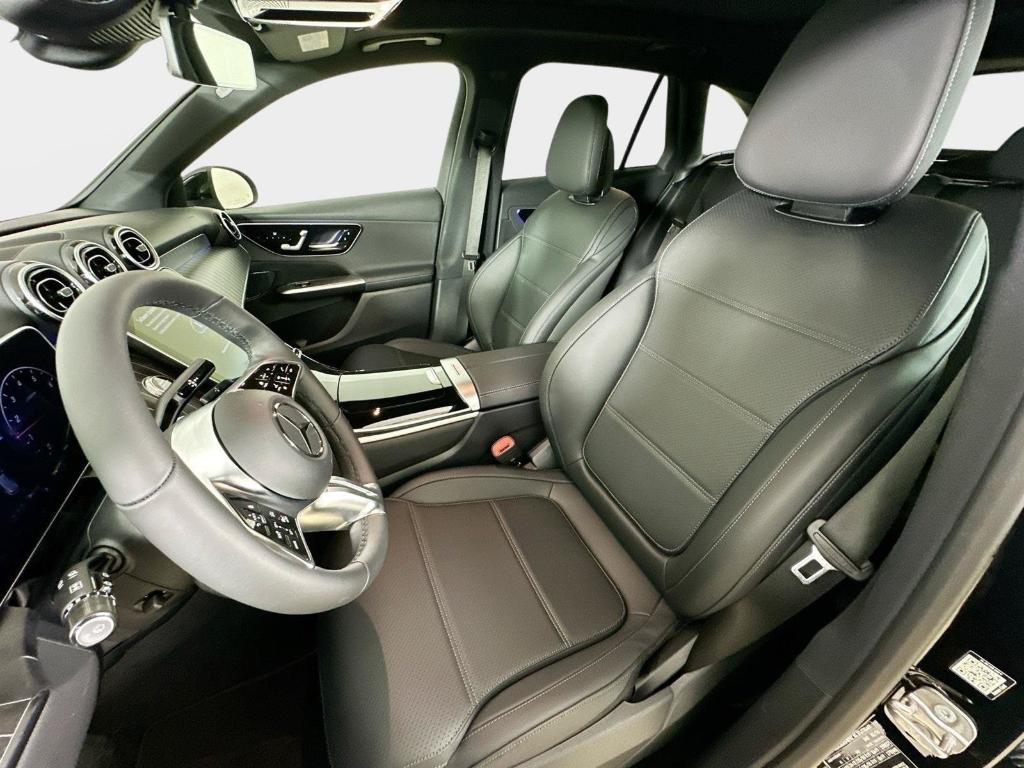 2026 Mercedes-BENZ GLC — миниатюра 25