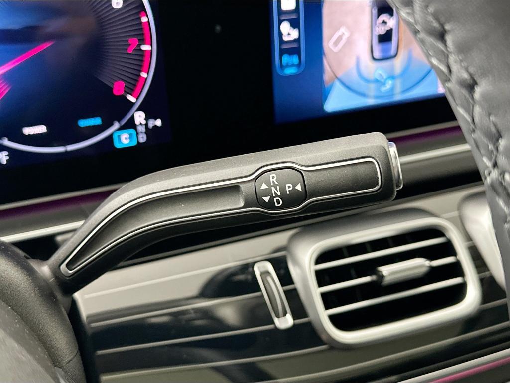 2026 Mercedes-BENZ GLE — миниатюра 21