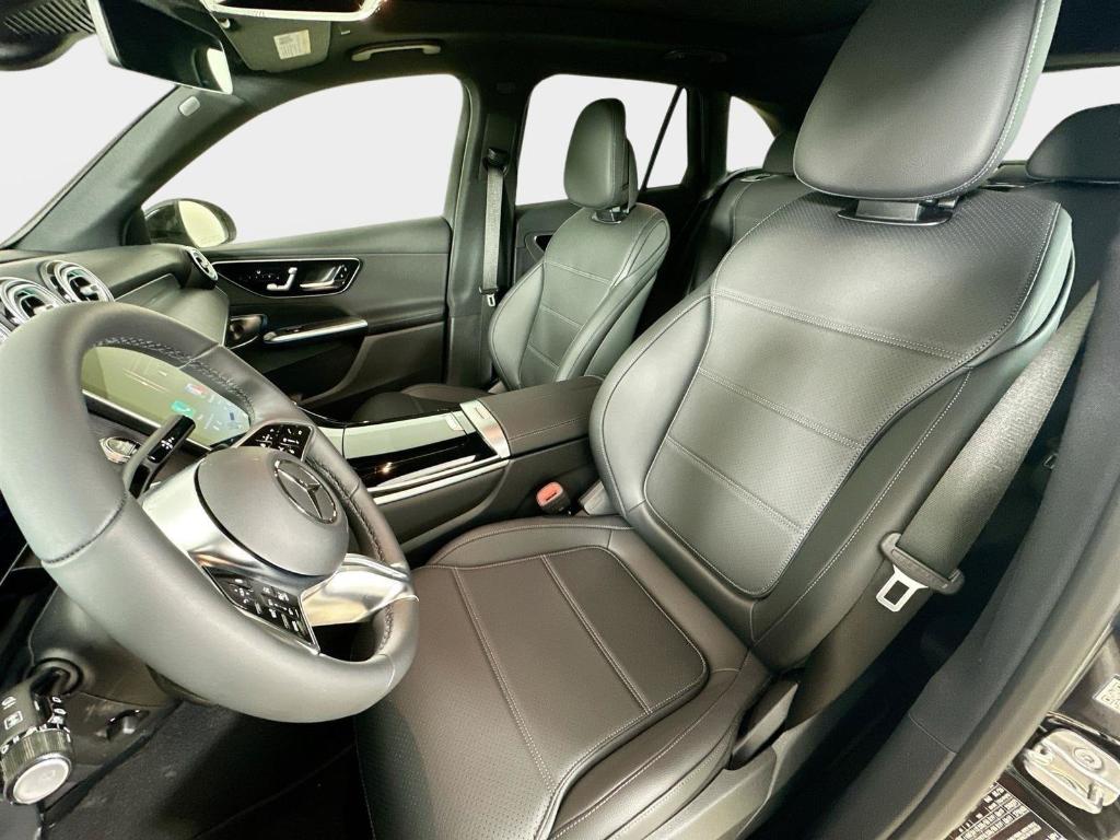 2026 Mercedes-BENZ GLC thumbnail 24