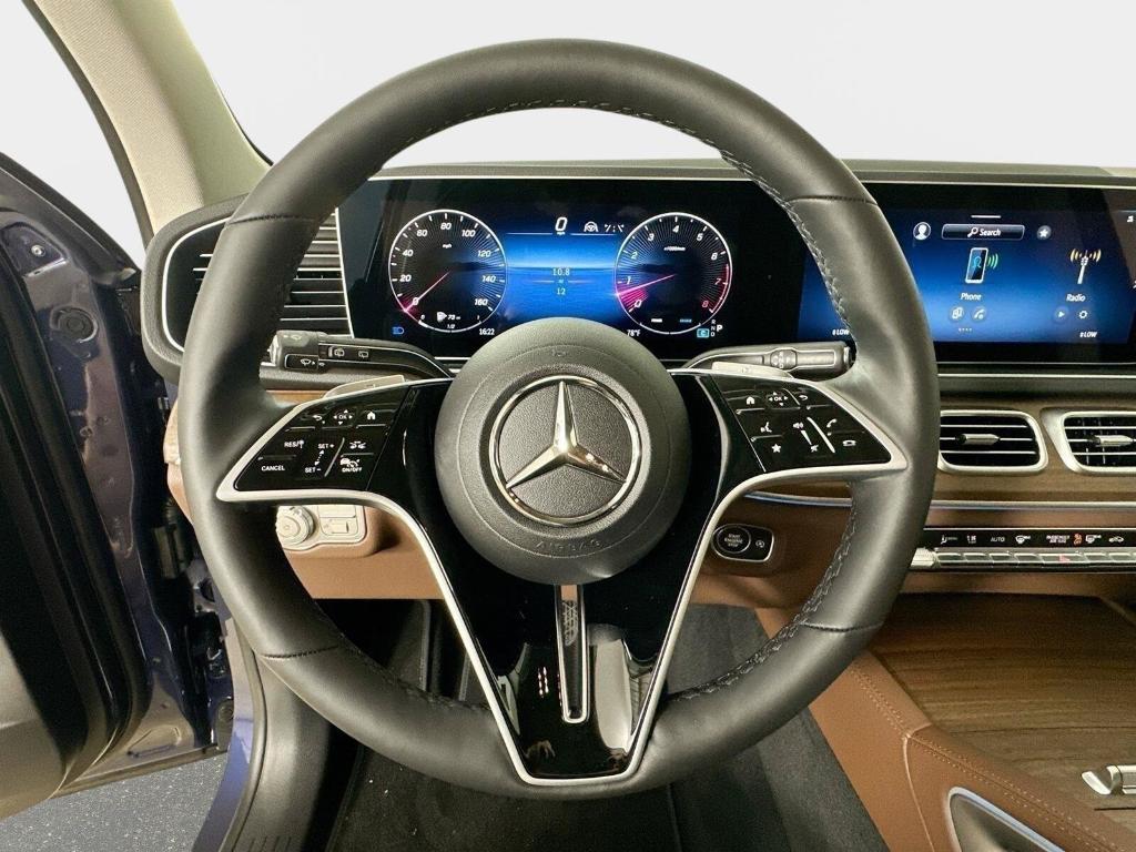 2026 Mercedes-BENZ GLE — миниатюра 11