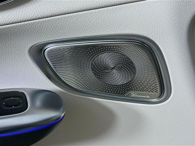 2026 Mercedes-BENZ GLC — миниатюра 24