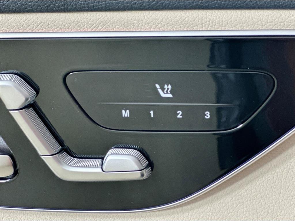 صورة مصغرة 25 لـ 2026 Mercedes-BENZ GLC